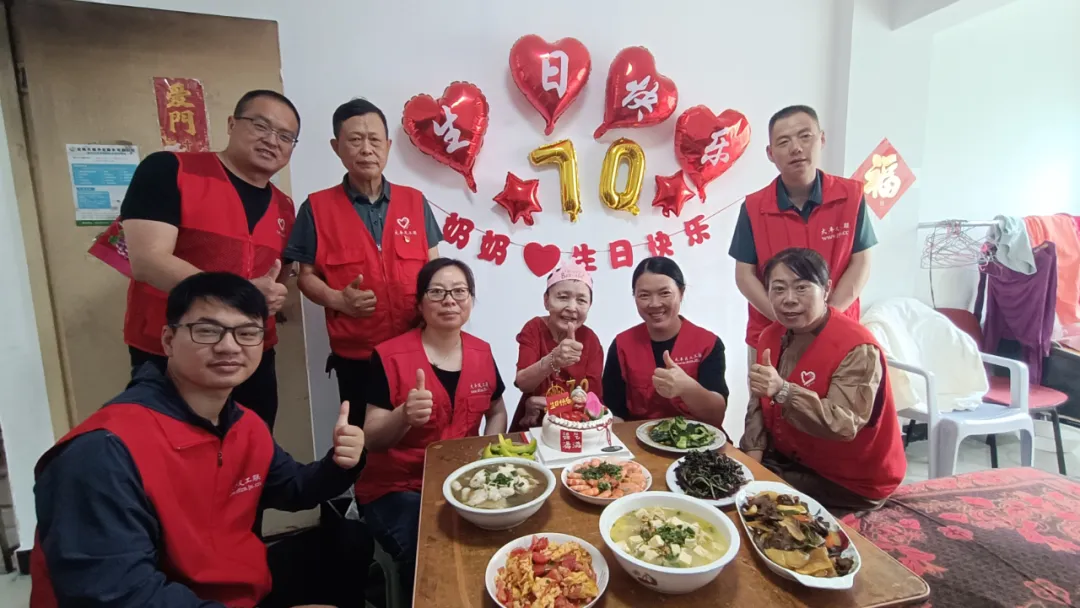 【同行20年】严重残疾的独居女人已经70岁！欠过债，失过火，中过暑，却都遇到……