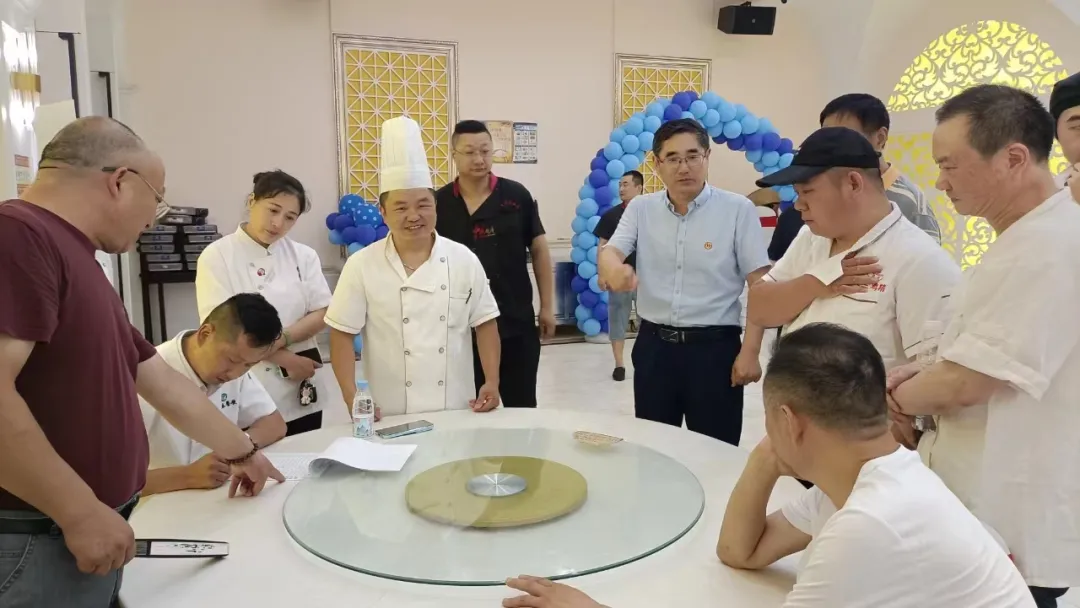 大丰一从业20多年的厨师感慨：往年从没有过，今年真真切切感受到了……