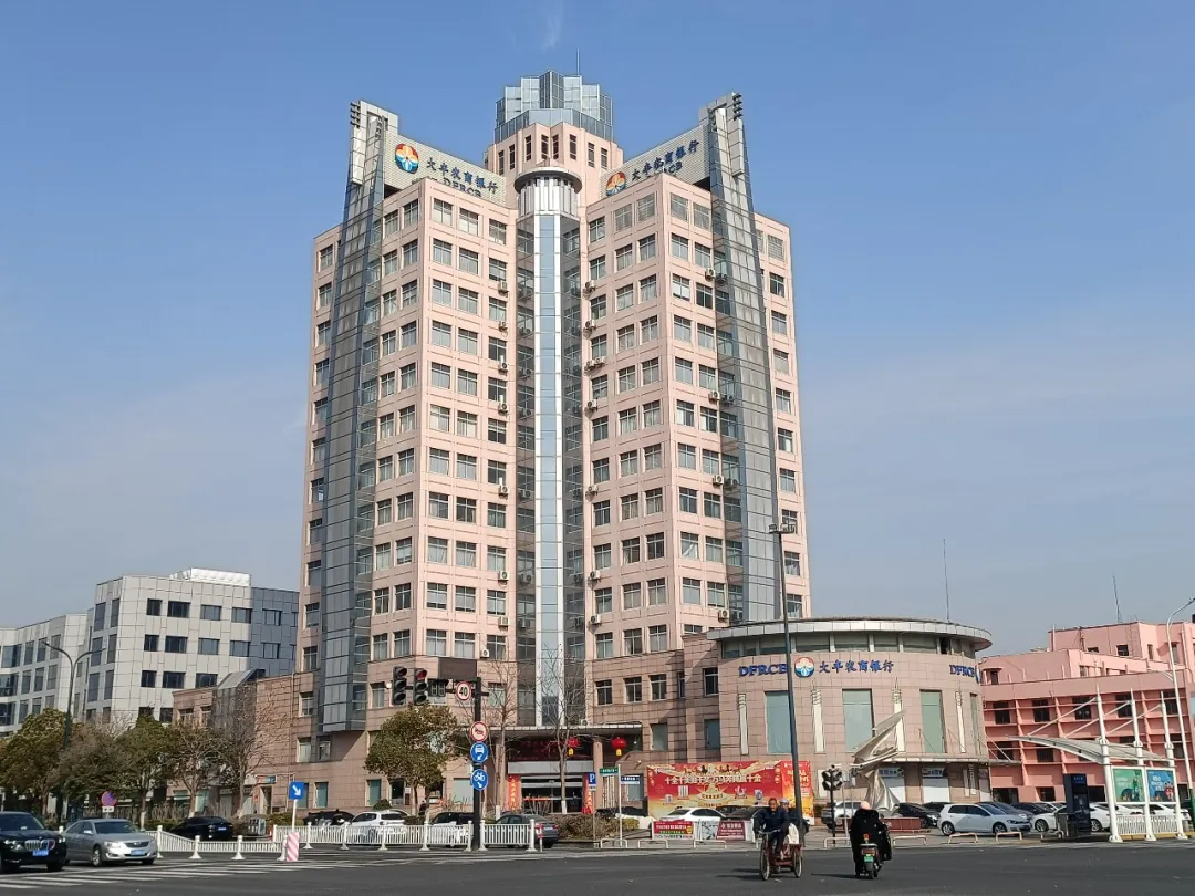 大丰72岁的女婿为102岁的老岳父准备硬币，连跑4家银行网点无果，最后……