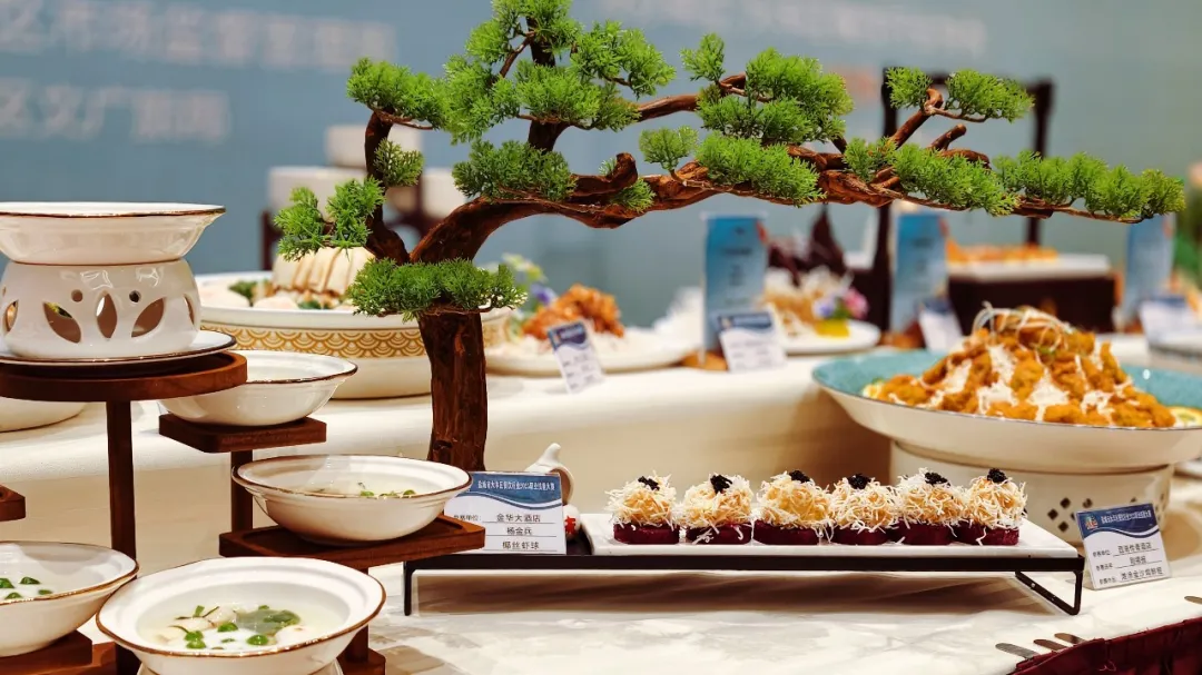 罕见！顶级水平中餐菜肴在新词大酒店展示，众多国家级烹饪大师作品加持……