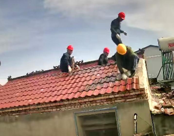 我打了三天举报电话，周日上午10点，大丰城管队员的一句话让我哭了……