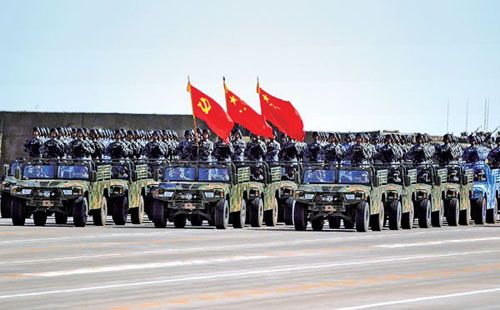 沙场点兵——中国人民解放军建军90周年阅兵抒怀